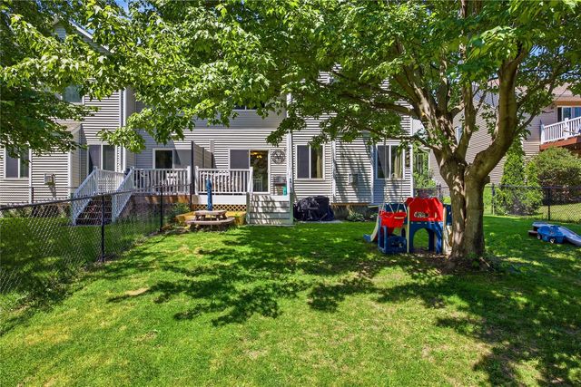 452 N Mckenzie Lane, North Liberty, IA 52317