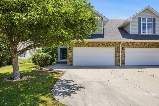 452 N Mckenzie Lane, North Liberty, IA 52317