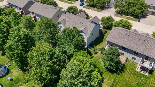 452 N Mckenzie Lane, North Liberty, IA 52317