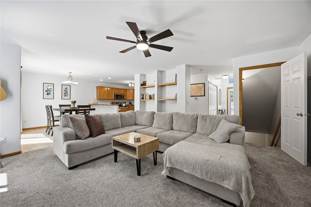 452 N Mckenzie Lane, North Liberty, IA 52317