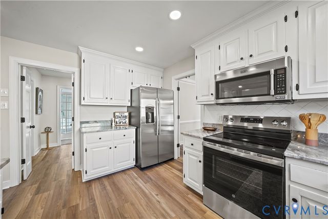 2503 Crosstimbers Ct, Midlothian, VA 23112