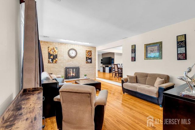 13 Hawkins Road, Morganville, NJ 07751