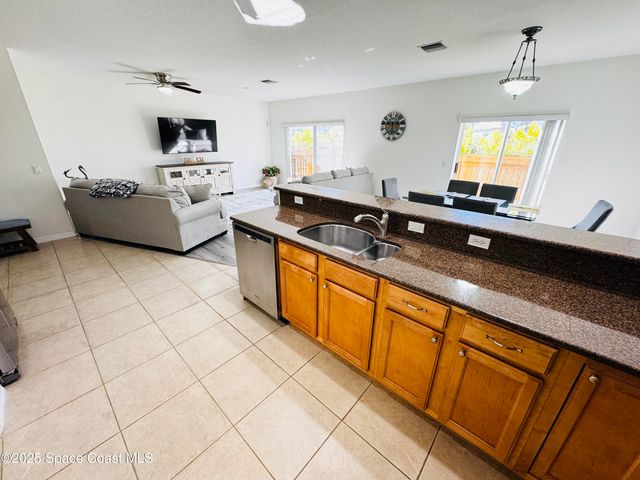 121 Majestic Bay Avenue, Cape Canaveral, FL 32920