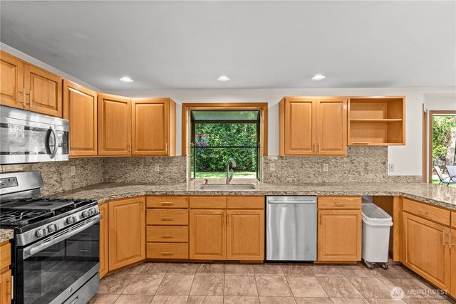 5221 141st Street Ct NW, Gig Harbor, WA 98332