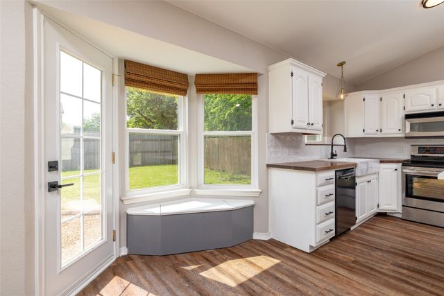 7802 Park Lane, Rowlett, TX 75089