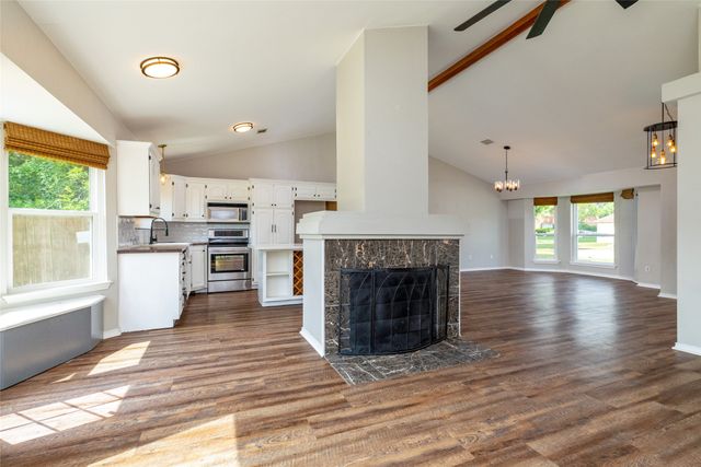 7802 Park Lane, Rowlett, TX 75089