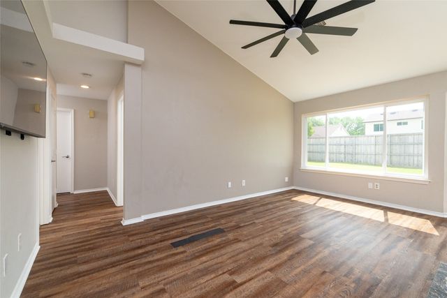 7802 Park Lane, Rowlett, TX 75089