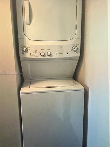 2000 Towerside Ter 1005, Miami, FL 33138