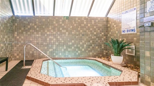 2000 Towerside Ter 1005, Miami, FL 33138