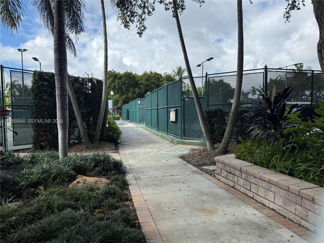 2000 Towerside Ter 1005, Miami, FL 33138