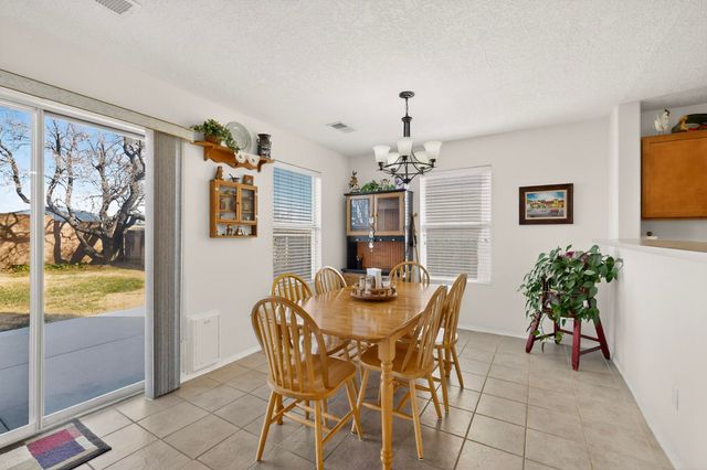 5335 Fossil Ridge Place NW, Albuquerque, NM 87114