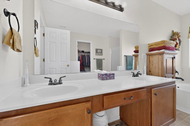 5335 Fossil Ridge Place NW, Albuquerque, NM 87114