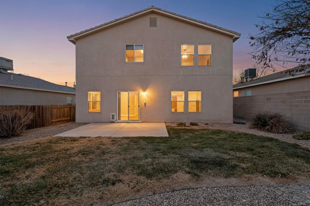 5335 Fossil Ridge Place NW, Albuquerque, NM 87114