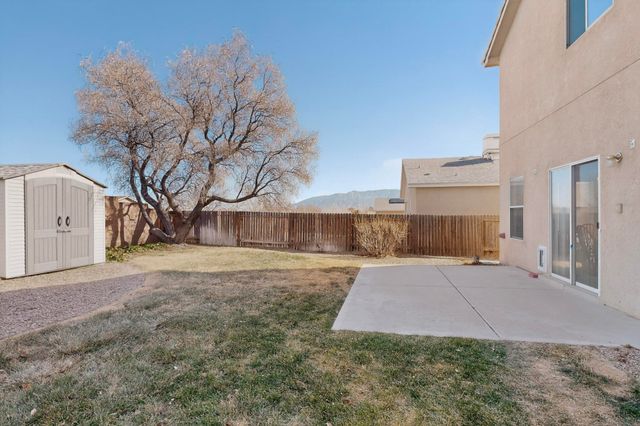 5335 Fossil Ridge Place NW, Albuquerque, NM 87114