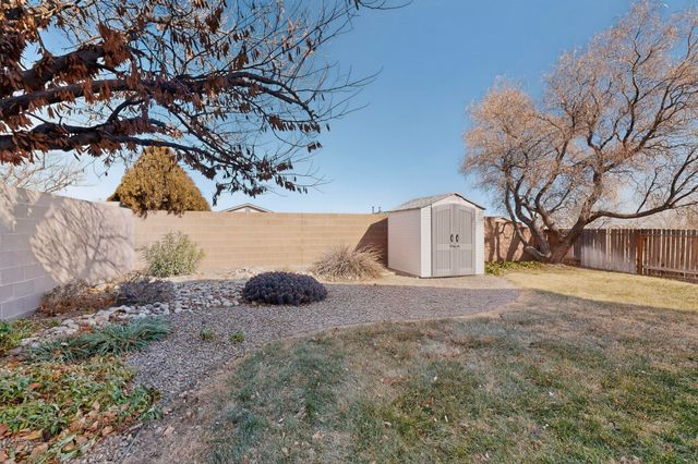 5335 Fossil Ridge Place NW, Albuquerque, NM 87114