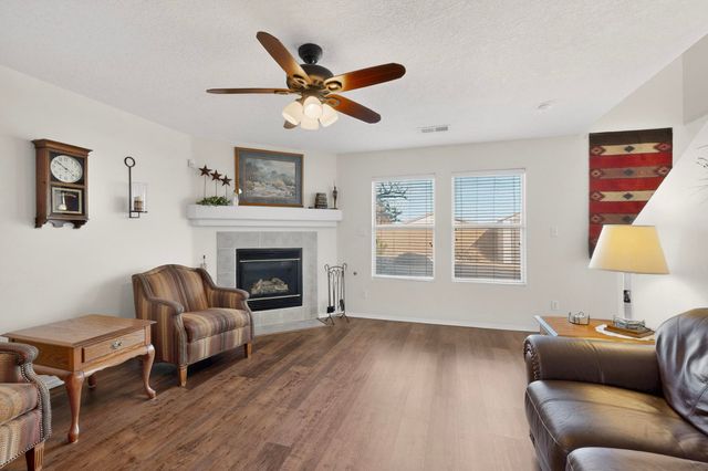 5335 Fossil Ridge Place NW, Albuquerque, NM 87114