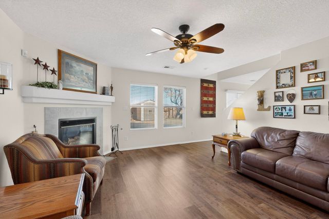 5335 Fossil Ridge Place NW, Albuquerque, NM 87114