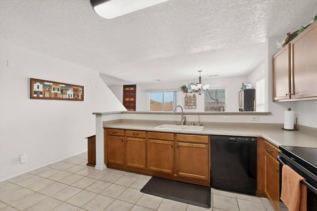 5335 Fossil Ridge Place NW, Albuquerque, NM 87114