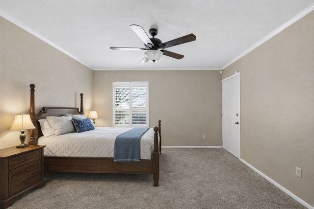 1805-102 West Lane, Kerrville, TX 78028
