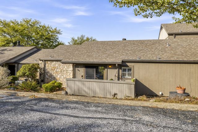 1805-102 West Lane, Kerrville, TX 78028