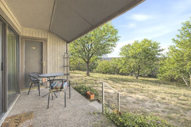 1805-102 West Lane, Kerrville, TX 78028