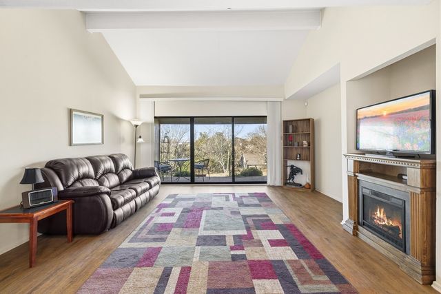 1805-102 West Lane, Kerrville, TX 78028
