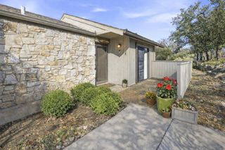 1805-102 West Lane, Kerrville, TX 78028