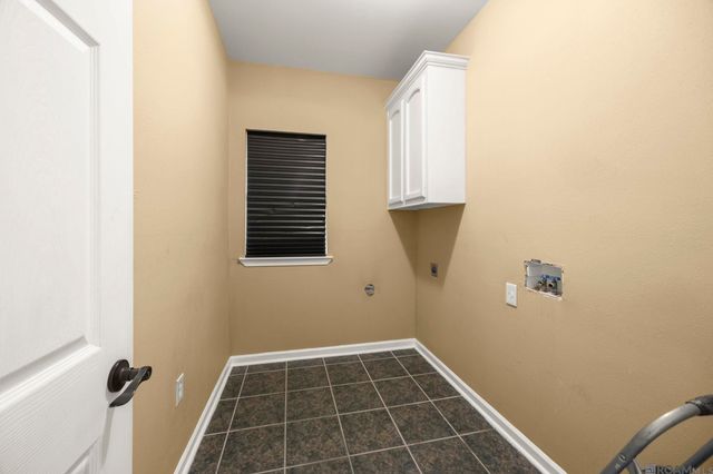 313 Allan Dr, Baton Rouge, LA 70815