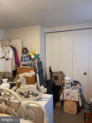 627 COLONY DR, York, PA 17404