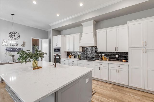 3055 ISOLA BELLA BOULEVARD, Mount Dora, FL 32757