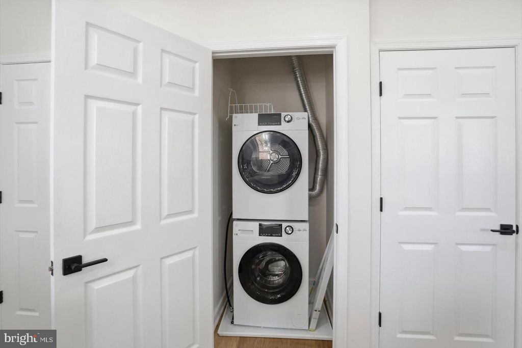 Image 15 of property listing at 3919 BROOKLYN AVE, Baltimore, MD 21225