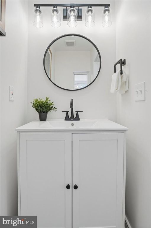 Image 16 of property listing at 3919 BROOKLYN AVE, Baltimore, MD 21225