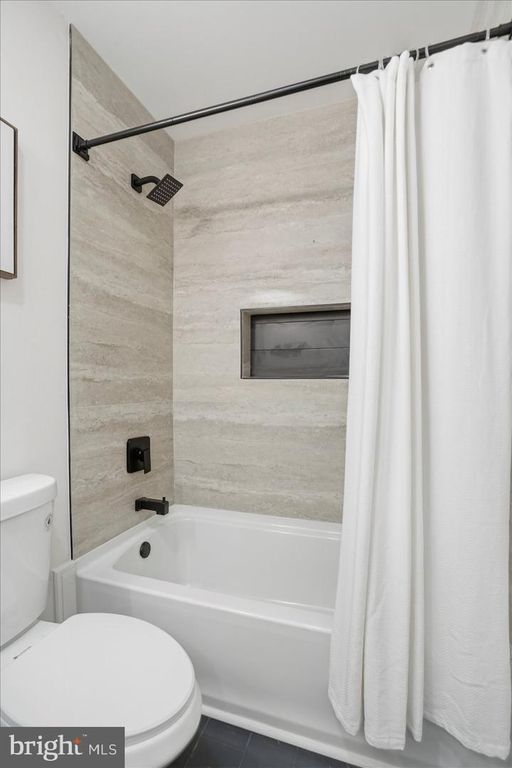 Image 22 of property listing at 3919 BROOKLYN AVE, Baltimore, MD 21225