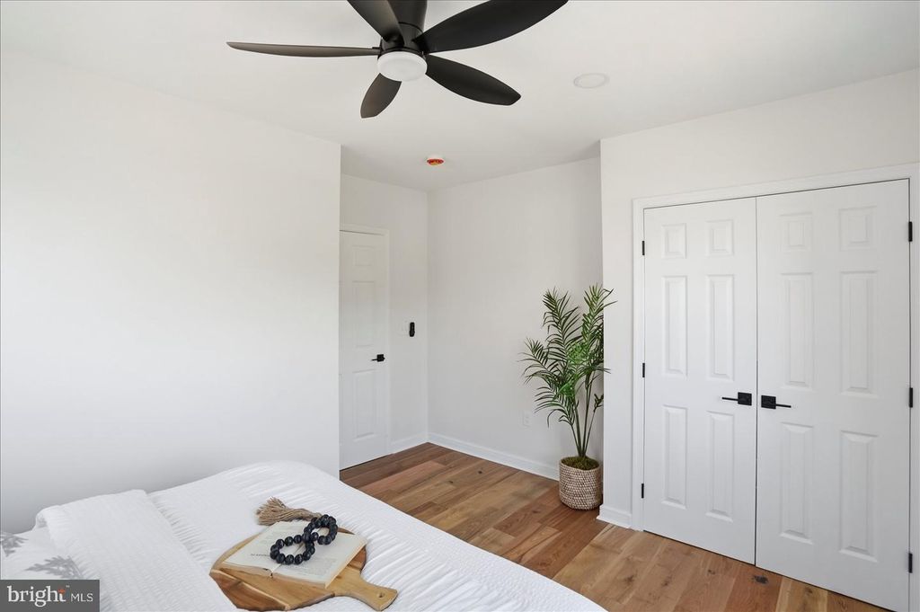 Image 25 of property listing at 3919 BROOKLYN AVE, Baltimore, MD 21225