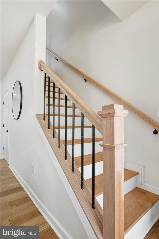 Image 4 of property listing at 3919 BROOKLYN AVE, Baltimore, MD 21225