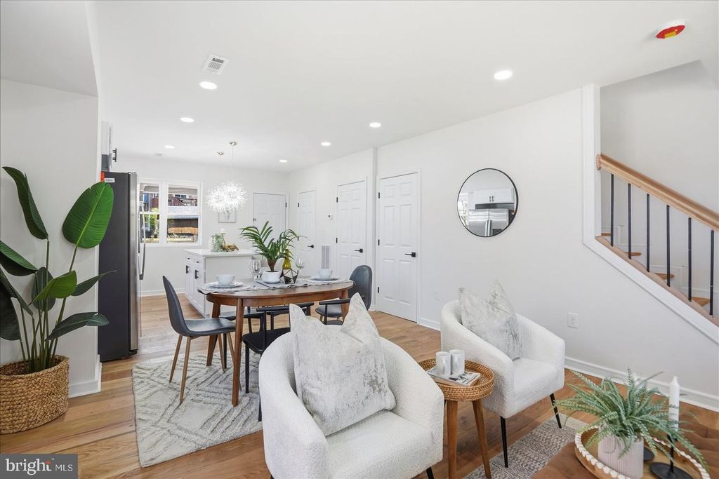 Image 8 of property listing at 3919 BROOKLYN AVE, Baltimore, MD 21225