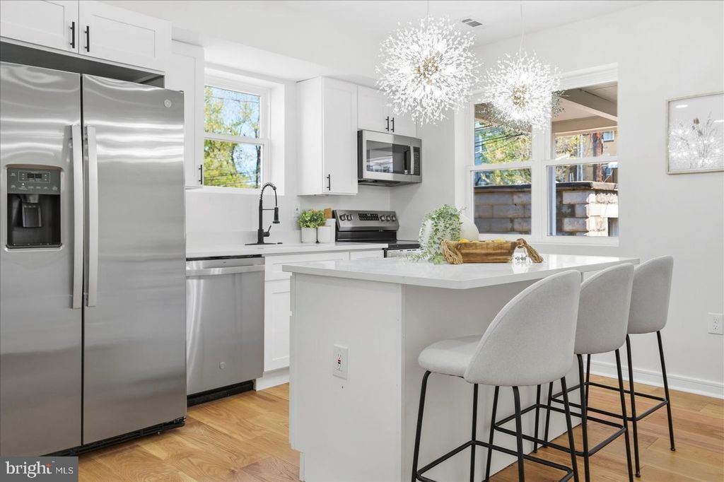 Image 9 of property listing at 3919 BROOKLYN AVE, Baltimore, MD 21225