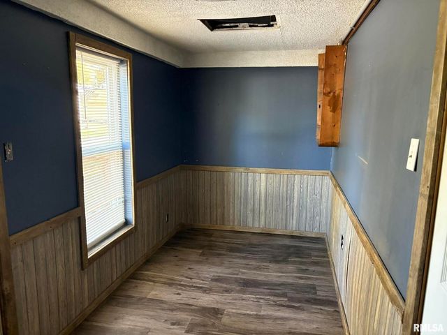 812 W Lindell Street, West Frankfort, IL 62896