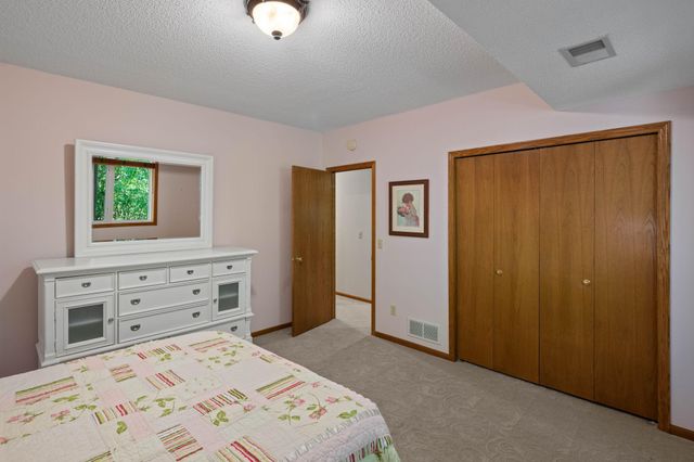 12755 Falcon Court, Apple Valley, MN 55124