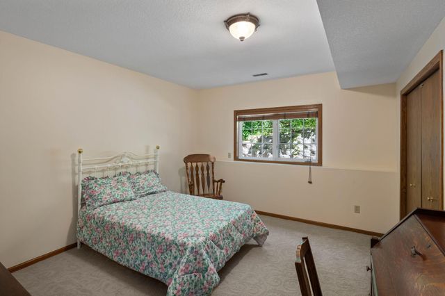 12755 Falcon Court, Apple Valley, MN 55124