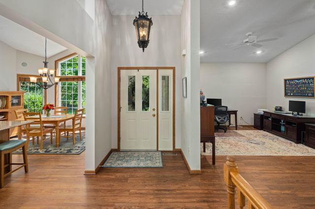 12755 Falcon Court, Apple Valley, MN 55124