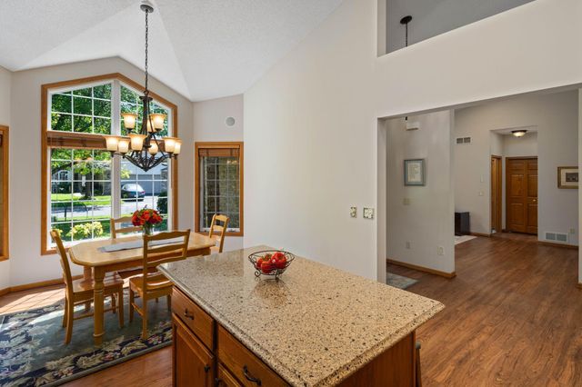 12755 Falcon Court, Apple Valley, MN 55124