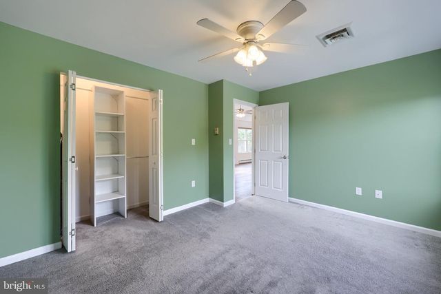 8851 PRESIDENTS DR, Hummelstown, PA 17036