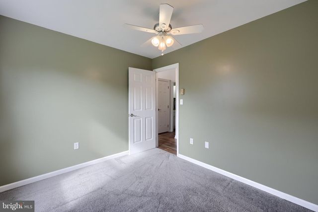 8851 PRESIDENTS DR, Hummelstown, PA 17036