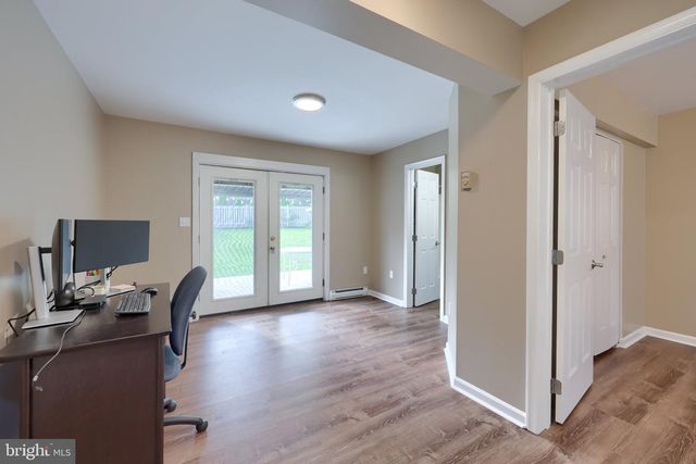 8851 PRESIDENTS DR, Hummelstown, PA 17036