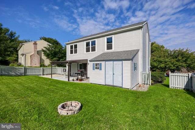8851 PRESIDENTS DR, Hummelstown, PA 17036