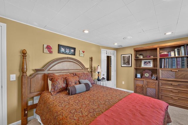 704 Roosevelt AVENUE, Mount Pleasant, WI 53406