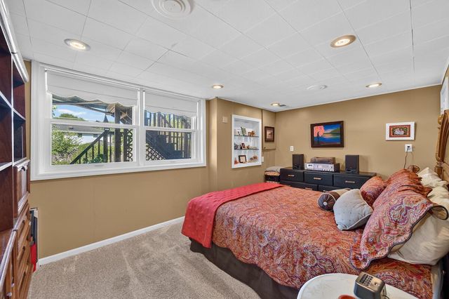 704 Roosevelt AVENUE, Mount Pleasant, WI 53406