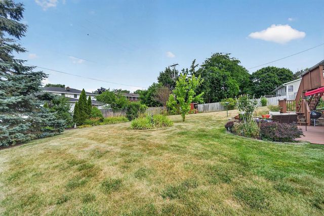704 Roosevelt AVENUE, Mount Pleasant, WI 53406