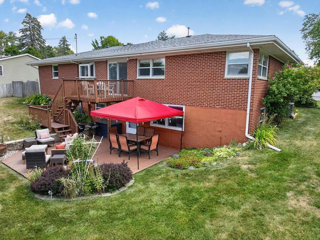 704 Roosevelt AVENUE, Mount Pleasant, WI 53406
